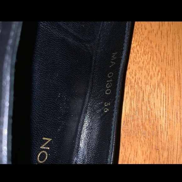 LOUIS VUITTON, shoes, "Debbie Flat", size 36

Ballerina - Picture 3 of 8